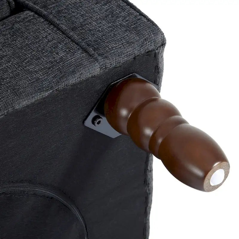 Ensemble de 2 fauteuils club capitonnés à oreilles