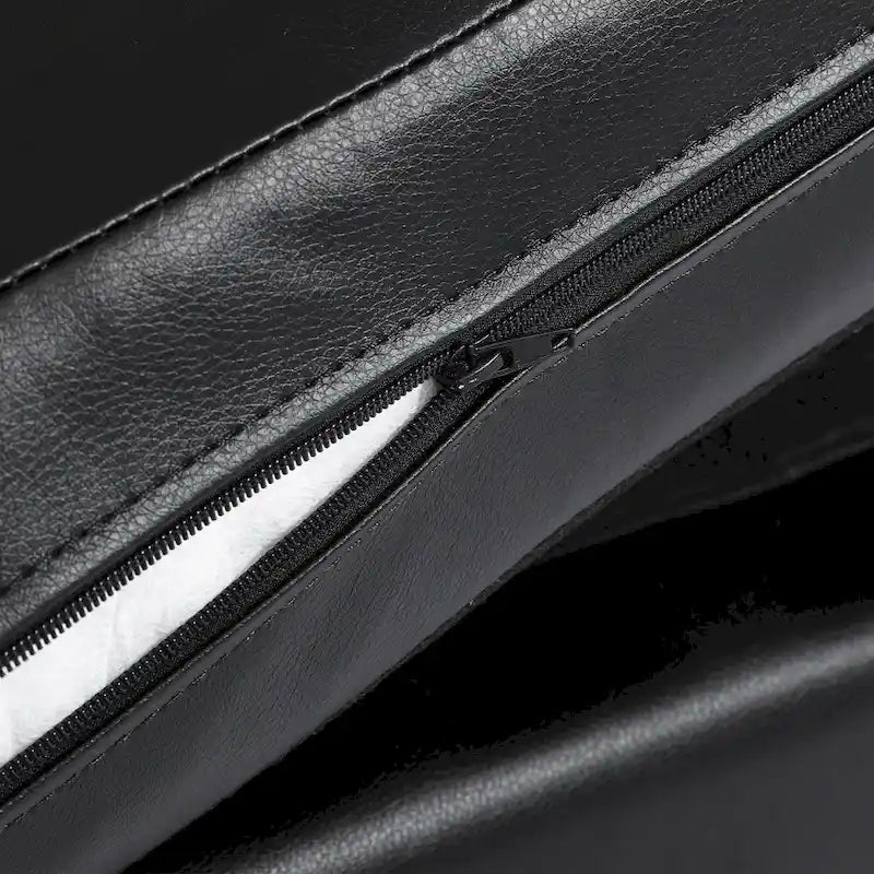 Ensemble de 2 fauteuils club capitonnés à oreilles