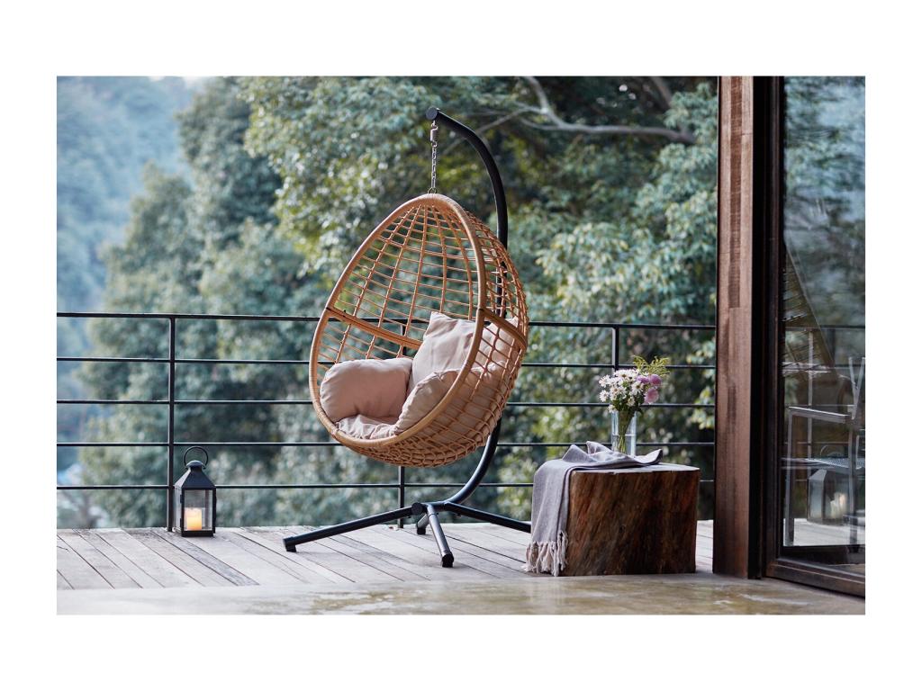 Fauteuil d'appoint en résine tressée noire