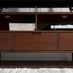 Meuble TV Middlebrook Alby 58 pouces en bois massif de style Mid-Century