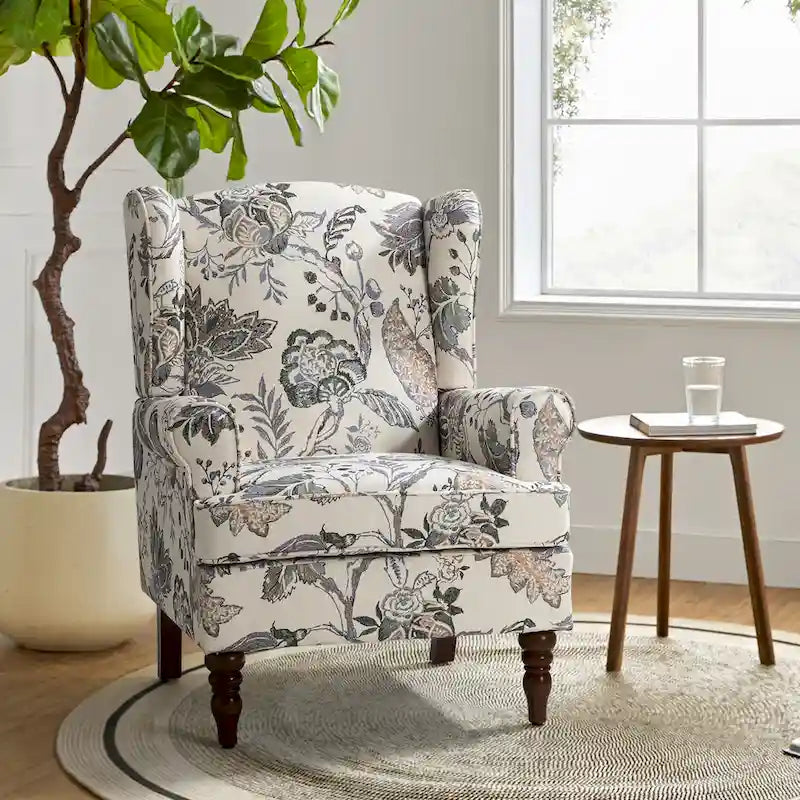 Fauteuil à oreilles Epimethis traditionnel en tissu avec pieds tournés par HULALA HOME
