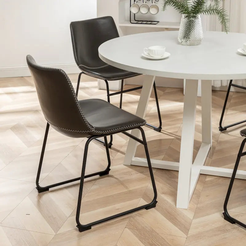 Ensemble de salle à manger rond 5 pièces Varna de Roundhill Furniture, table à tréteaux et 4 chaises