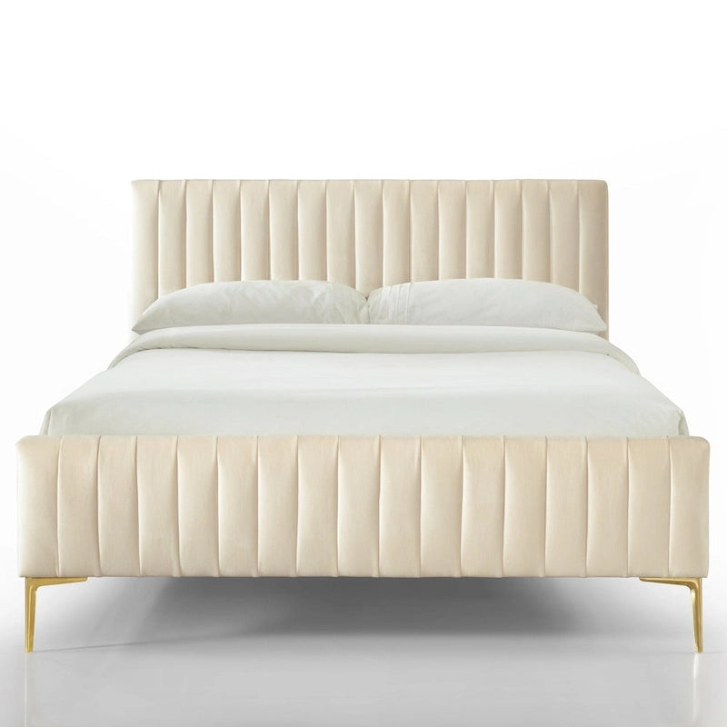 Lit plateforme rembourré Julia d'Omax Decor avec tête de lit capitonnée et pieds dorés