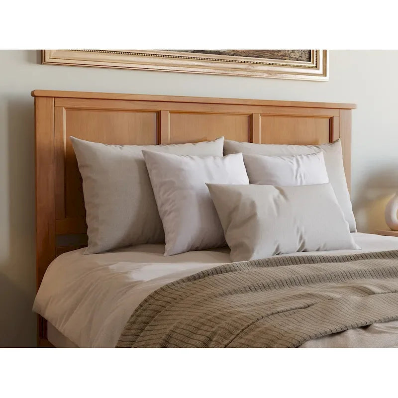 Lit de fondation AFI Madison avec pied de lit assorti