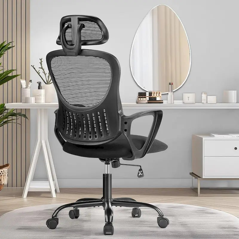 Chaise de bureau ergonomique, chaise de bureau confortable en maille avec dossier haut, accoudoirs fixes et appui-tête réglable, chaise pivotante à roulettes