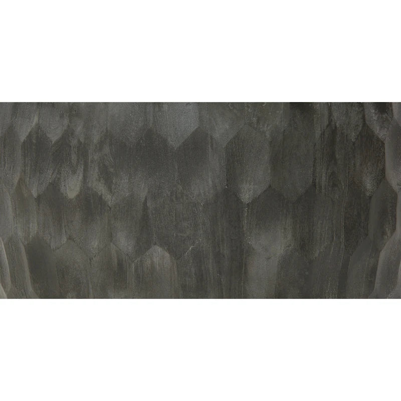 Table basse ronde en bois de 84 cm (33 pouces) de diamètre, en forme de tambour, avec motif géométrique sculpté, grise.