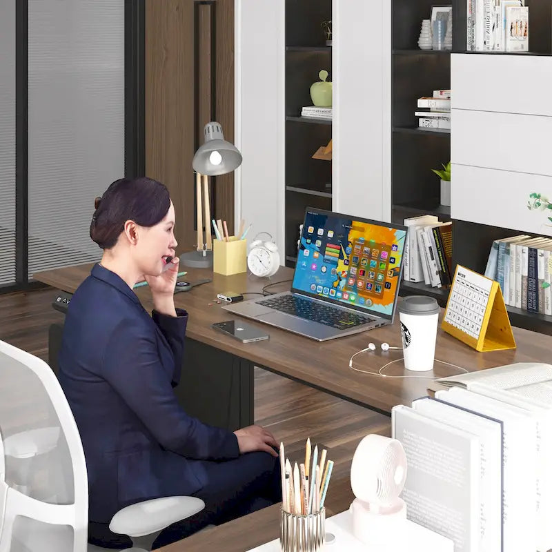 Bureau réglable en hauteur 63 pouces, design ergonomique, grand espace de rangement et possibilité de travailler debout