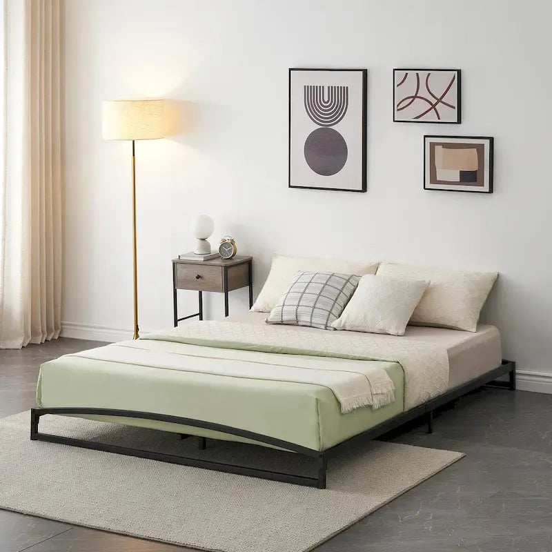 Cadre de lit bas en métal avec plateforme de 15 cm