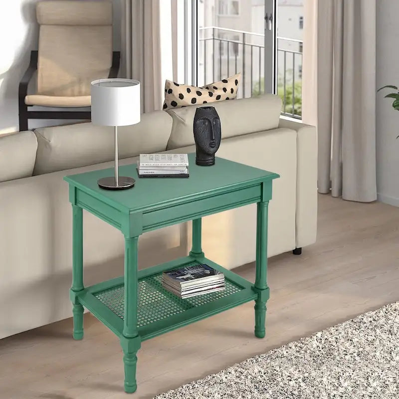 Table d'appoint Reine crème de Copper Grove avec étagère en rotin