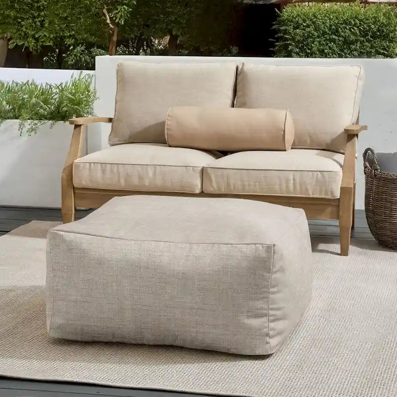 Pouf d'extérieur Sorra Home Sunbrella à bords francs