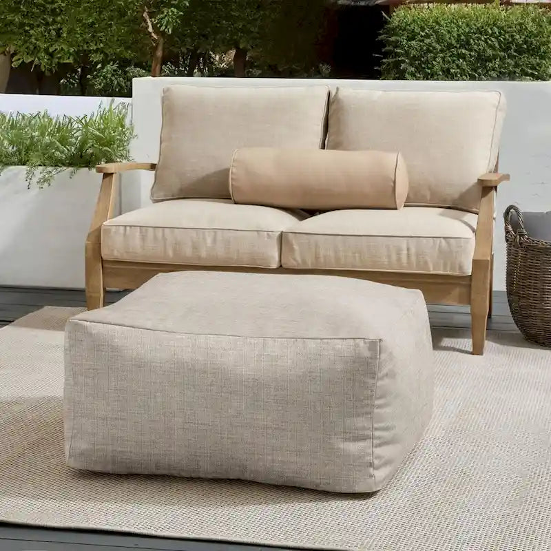 Pouf d'extérieur Sorra Home Sunbrella à bords francs