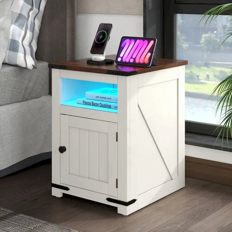 Ensemble de 2 tables d'appoint LED style ferme Moasis avec station de charge et ports USB pour canapé