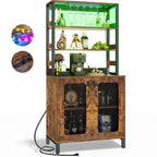 Meuble bar à vin de 67 pouces de haut avec éclairage LED, porte-verres, prises électriques et vitrine d'angle à 5 niveaux pour ustensiles.