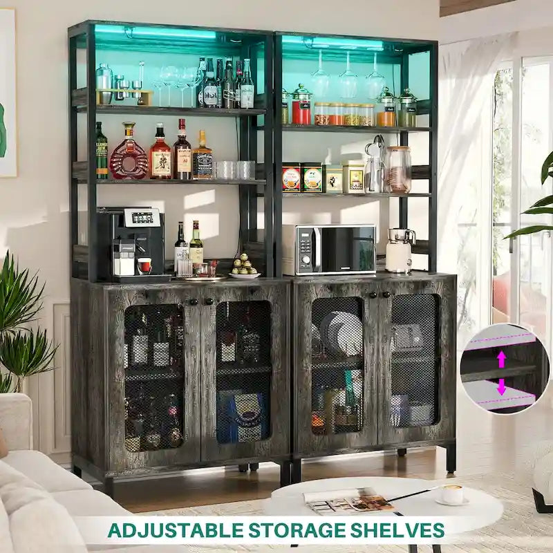 Meuble bar à vin de 67 pouces de haut avec éclairage LED, porte-verres, prises électriques et vitrine d'angle à 5 niveaux pour ustensiles.