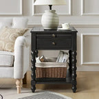 Table d'appoint traditionnelle Eric de 66 cm de haut en bois massif avec port USB, par HULALA HOME